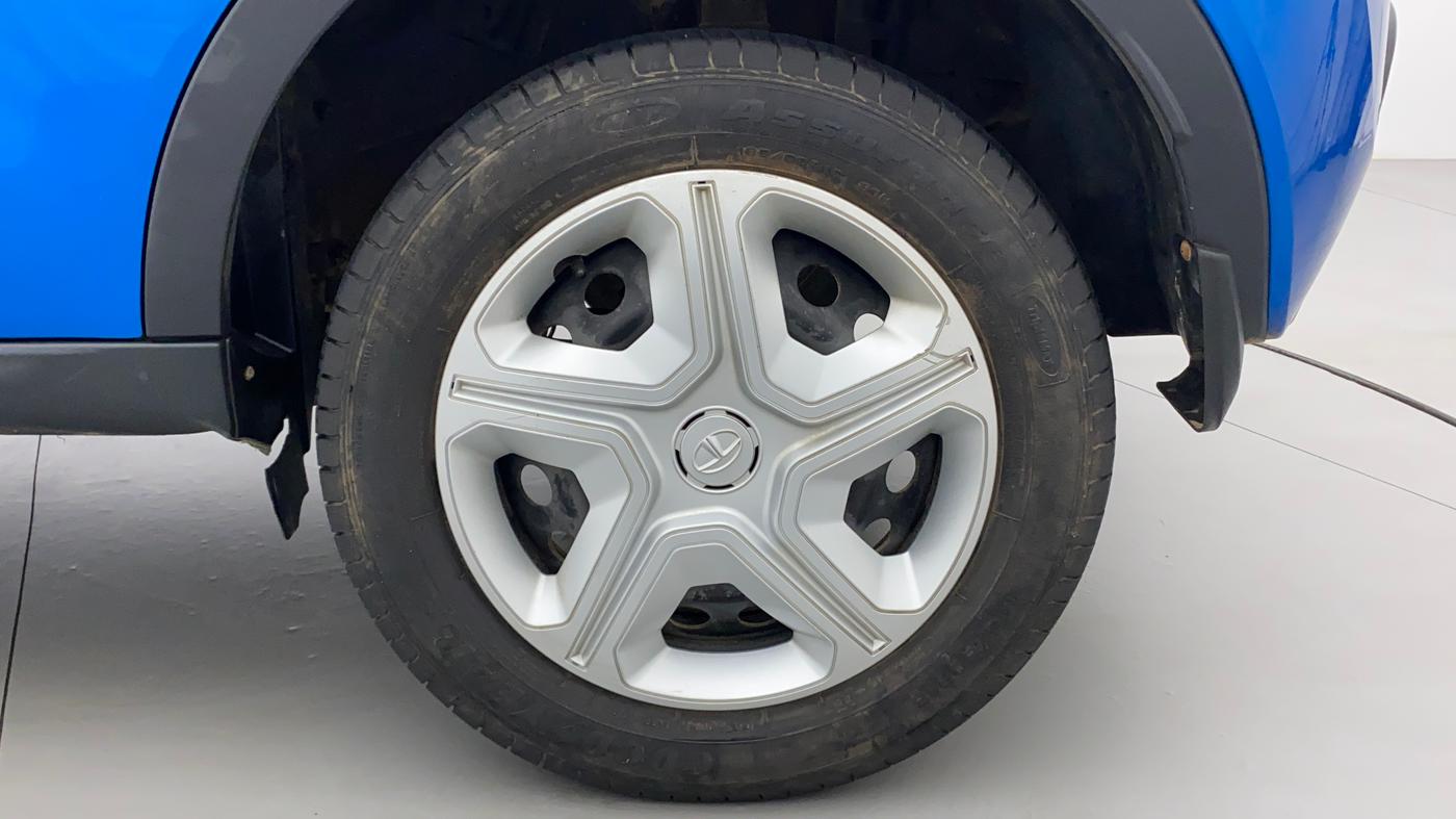 2018 Tata NEXON XM PETROL, Petrol, Manual, 10,048 km, Left Rear Wheel