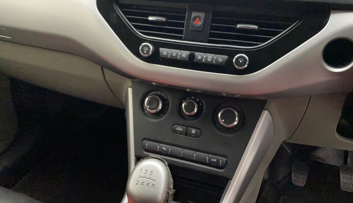2018 Tata NEXON XM PETROL, Petrol, Manual, 10,048 km, AC Unit - Directional switch has minor damage