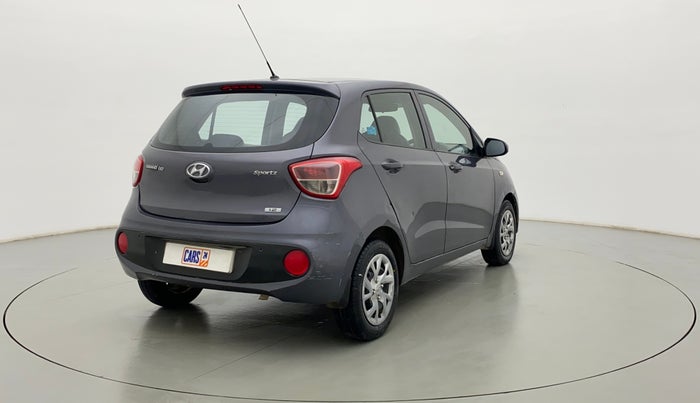 2017 Hyundai Grand i10 SPORTZ 1.2 KAPPA VTVT, CNG, Manual, 75,190 km, Right Back Diagonal