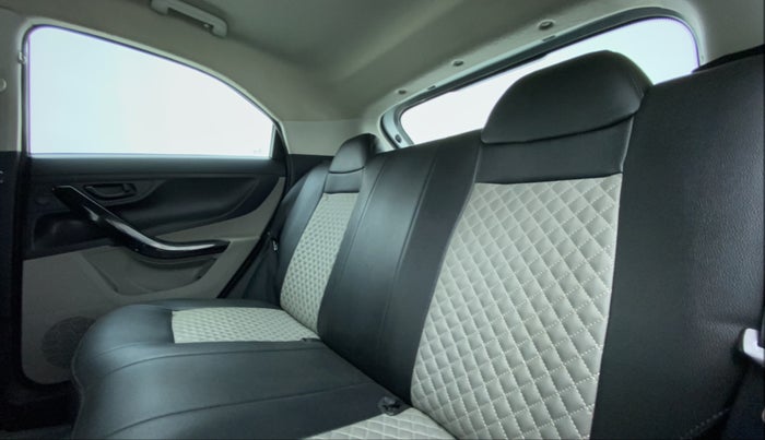 2018 Tata NEXON XMA 1.2, Petrol, Automatic, 64,342 km, Right Side Door Cabin View