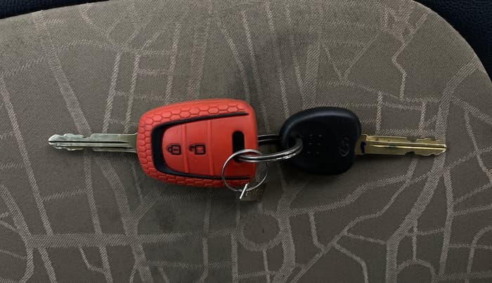 2019 Hyundai Grand i10 SPORTZ AT 1.2 KAPPA VTVT, Petrol, Automatic, 50,650 km, Key Close Up