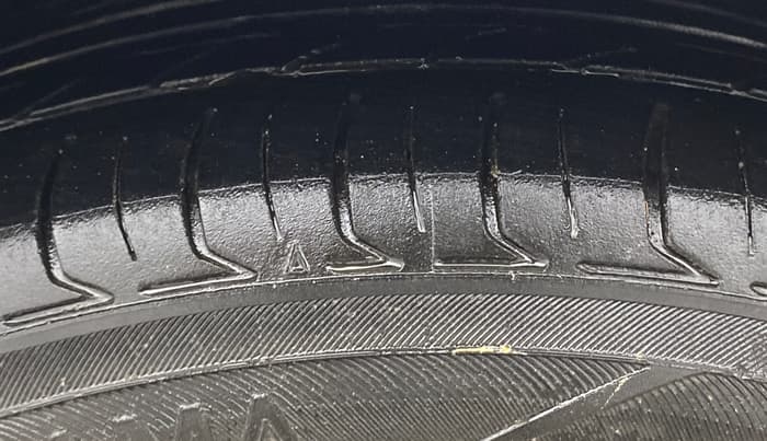2019 Hyundai Grand i10 SPORTZ AT 1.2 KAPPA VTVT, Petrol, Automatic, 50,650 km, Right Rear Tyre Tread