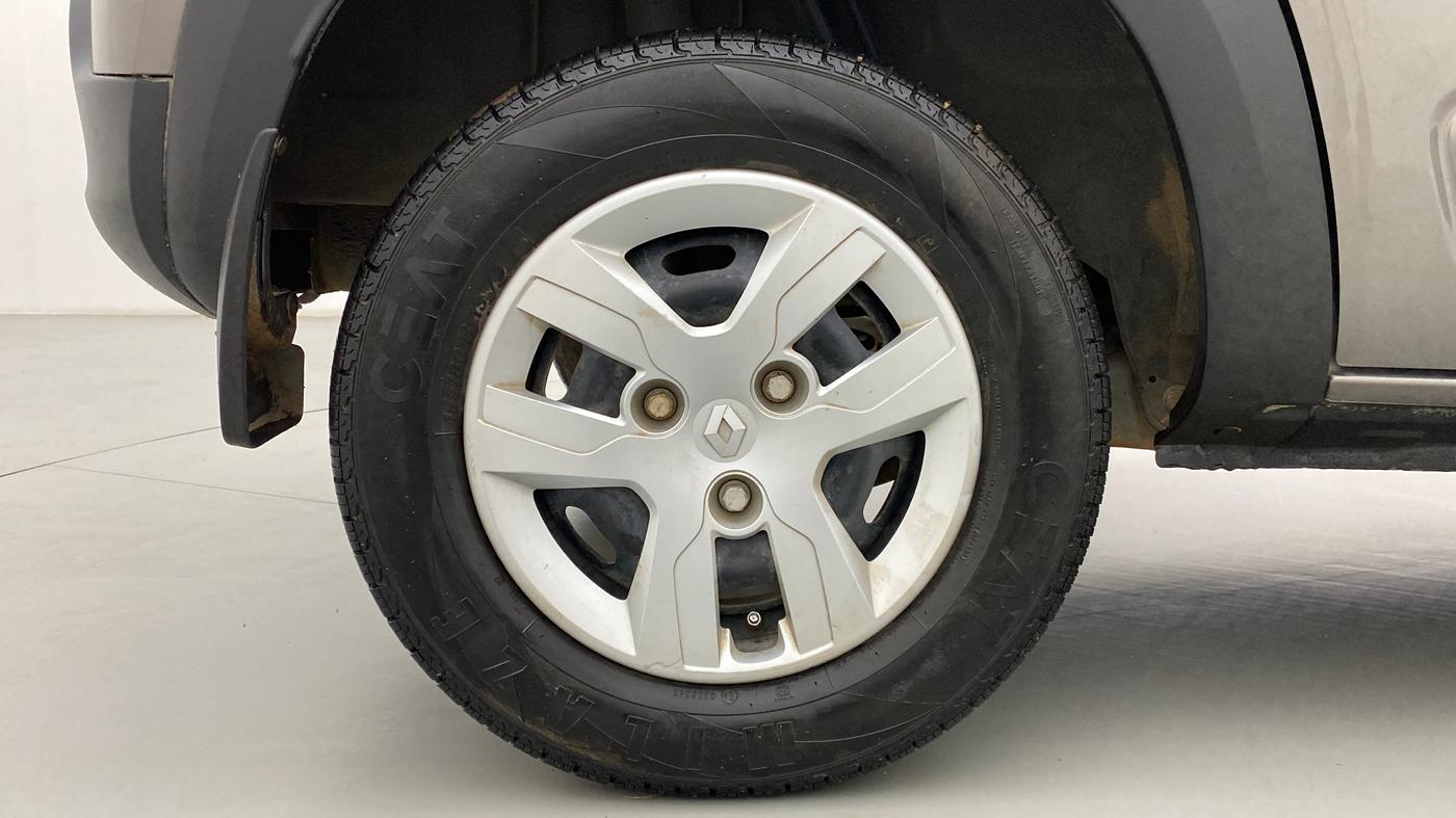 2018 Renault Kwid RXL, Petrol, Manual, 19,048 km, Right Rear Wheel