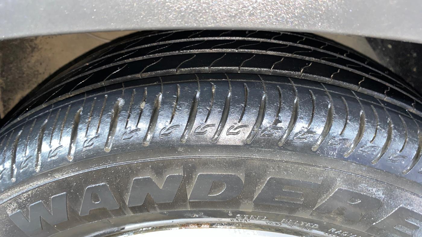 2024 KIA SONET HTK PLUS 1.0 TURBO PETROL IMT, Petrol, Manual, 16,598 km, Right Front Tyre Tread
