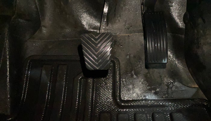 2024 KIA SONET HTK PLUS 1.0 TURBO PETROL IMT, Petrol, Manual, 16,583 km, Pedals