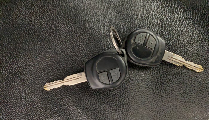 2017 Maruti Wagon R 1.0 VXI, Petrol, Manual, 49,296 km, Key Close Up