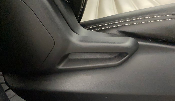 2024 Tata Tiago XM PETROL, Petrol, Manual, 3,772 km, Driver Side Adjustment Panel