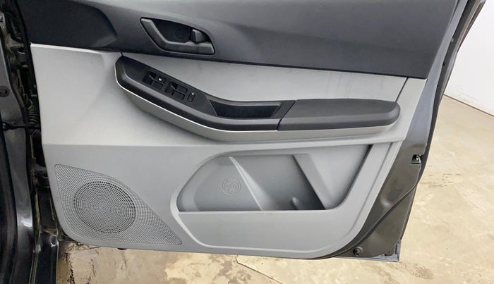 2024 Tata Tiago XM PETROL, Petrol, Manual, 3,772 km, Driver Side Door Panels Control