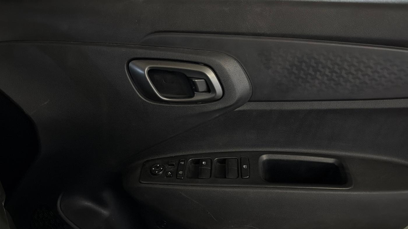 2023 Hyundai EXTER SX (O) CONNECT 1.2 MT DUAL TONE, Petrol, Manual, 45,550 km, Driver Side Door Panels Control