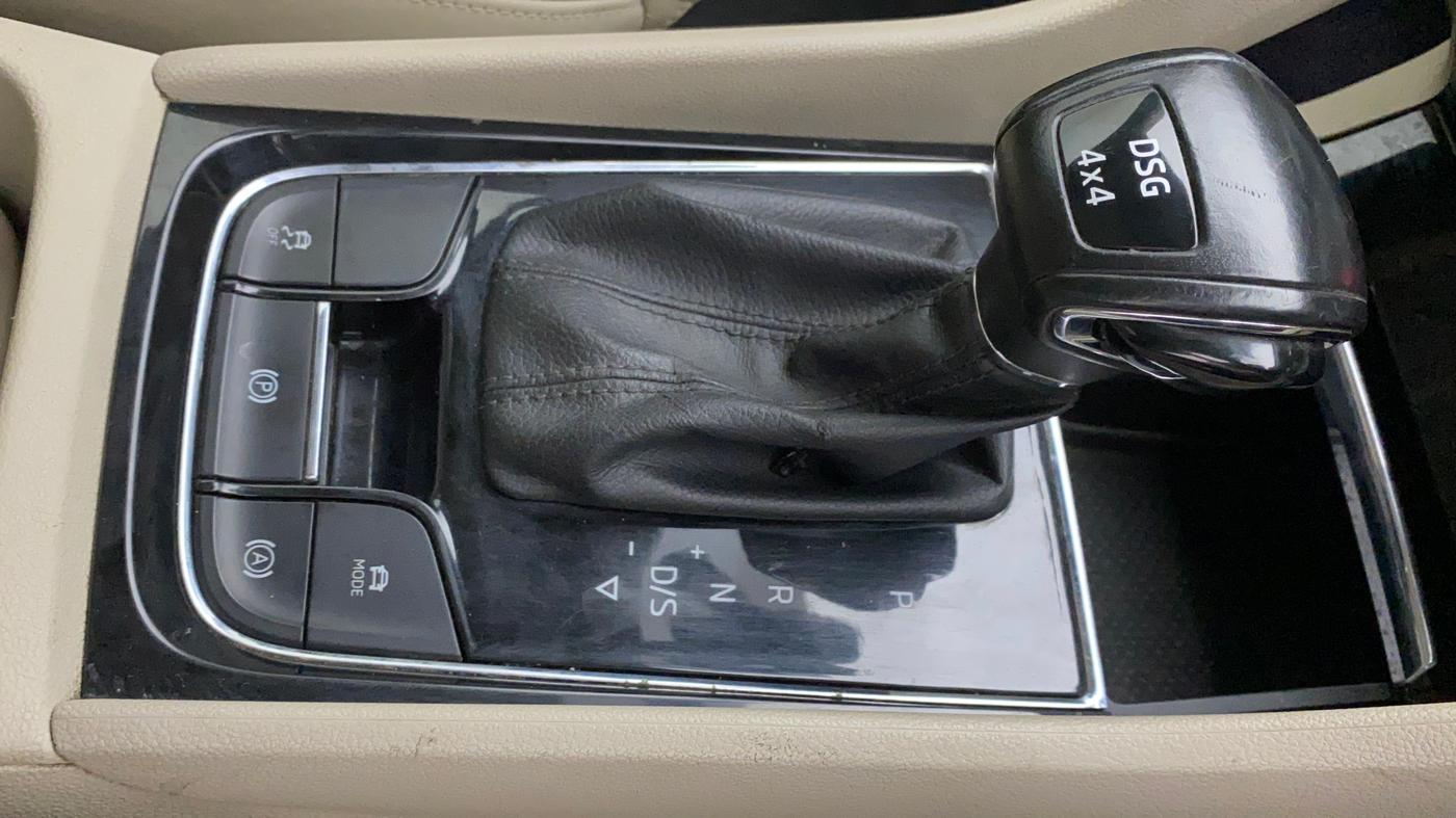 2017 Skoda Kodiaq STYLE 2.0 TDI 4X4 AT, Diesel, Automatic, 91,008 km, Gear Lever