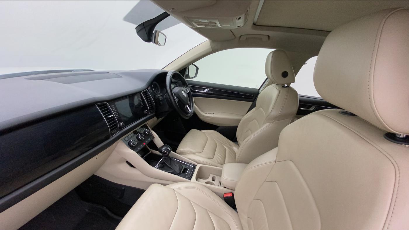2017 Skoda Kodiaq STYLE 2.0 TDI 4X4 AT, Diesel, Automatic, 91,008 km, Right Side Front Door Cabin