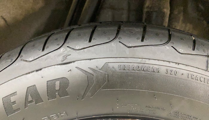 2017 Honda Jazz 1.2L I-VTEC SV, Petrol, Manual, 31,267 km, Left Rear Tyre Tread