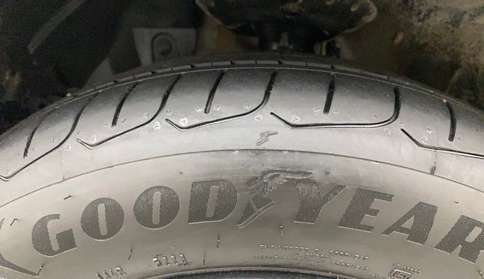 2017 Honda Jazz 1.2L I-VTEC SV, Petrol, Manual, 31,267 km, Left Front Tyre Tread