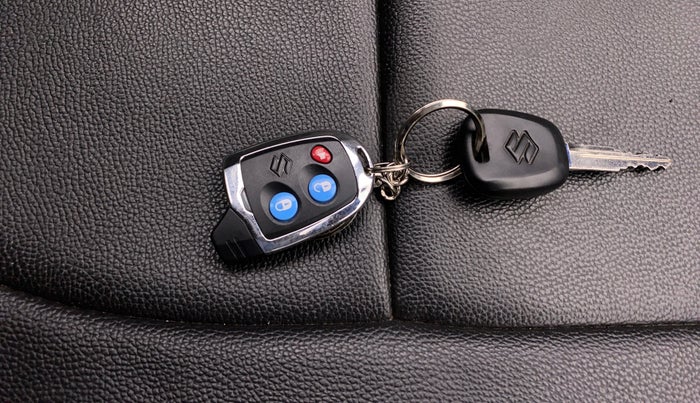 2018 Maruti Alto 800 LXI, Petrol, Manual, 48,264 km, Key Close Up