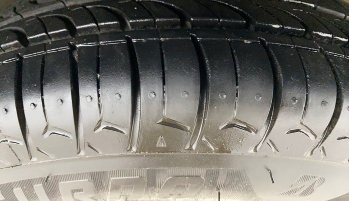 2018 Maruti Alto 800 LXI, Petrol, Manual, 48,264 km, Right Front Tyre Tread