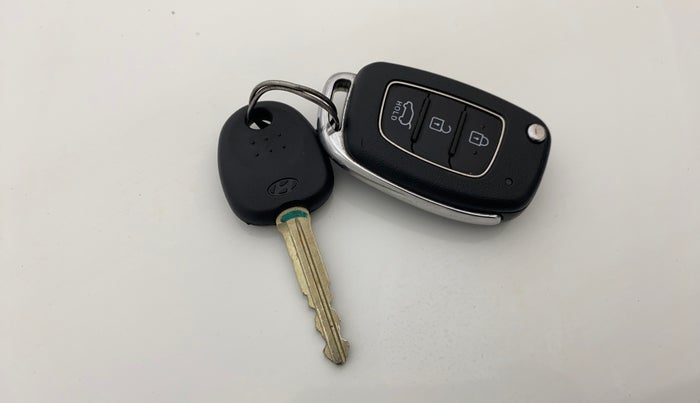2019 Hyundai Elite i20 SPORTZ PLUS 1.2, Petrol, Manual, 42,360 km, Key Close Up