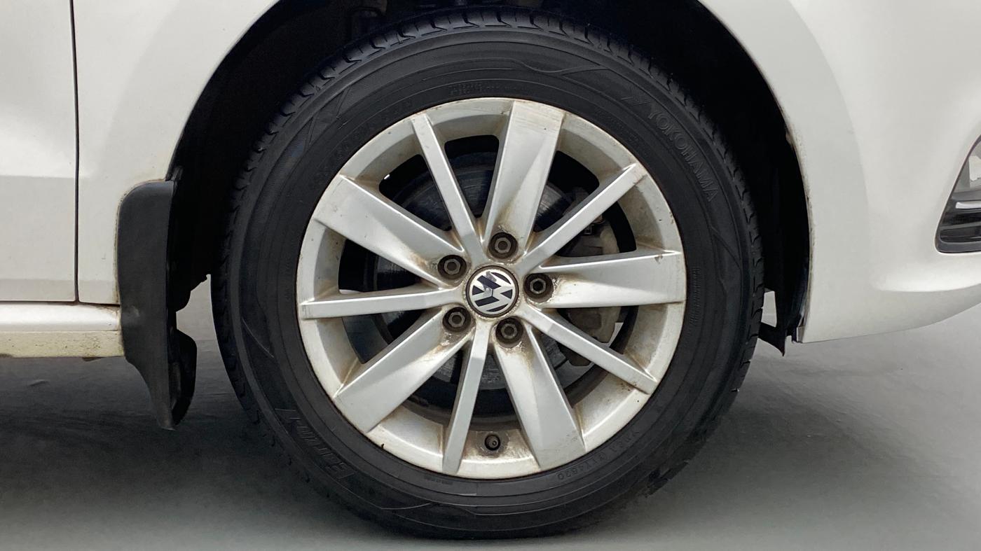 2014 Volkswagen Polo HIGHLINE1.2L PETROL, Petrol, Manual, 75,226 km, Right Front Wheel