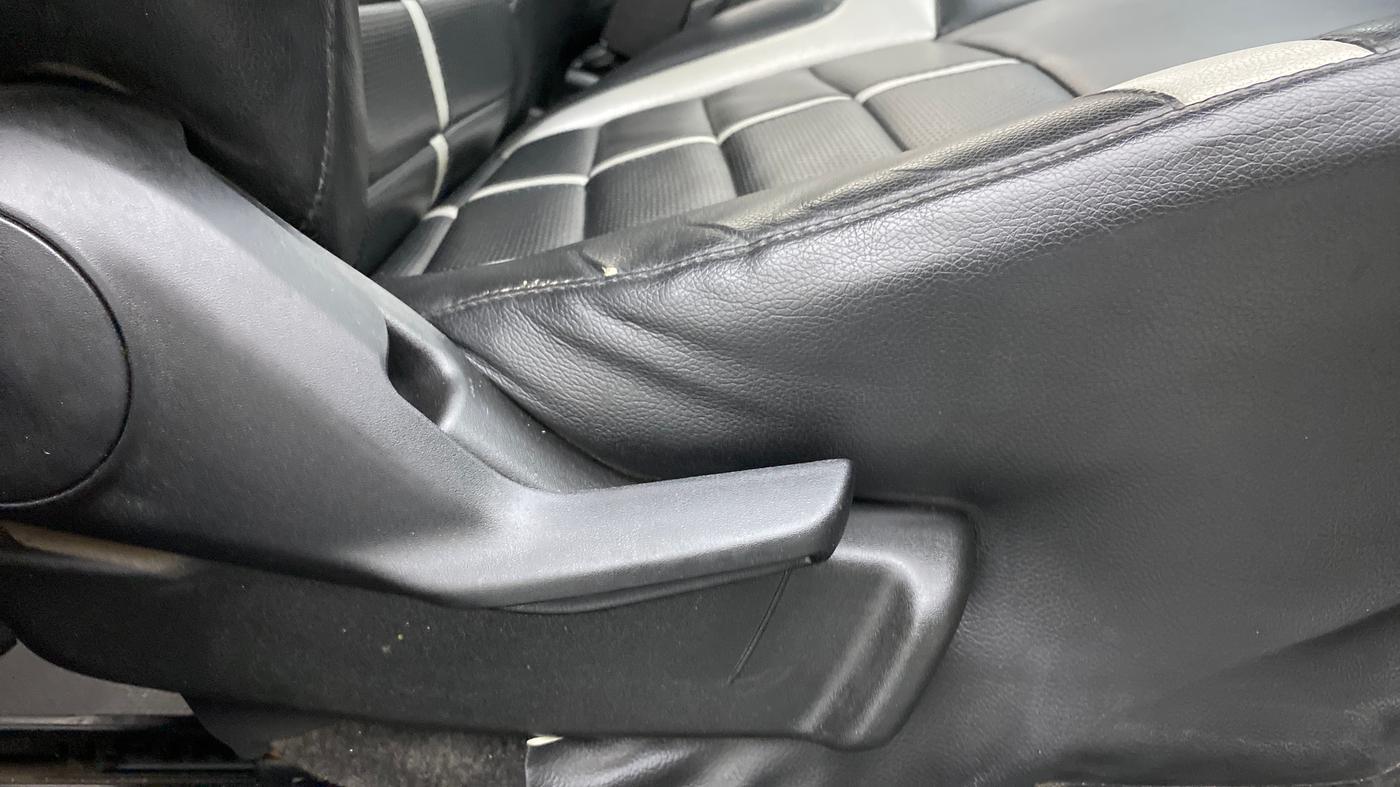 2017 Maruti IGNIS ZETA 1.2 AMT, Petrol, Automatic, 45,243 km, Driver Side Adjustment Panel