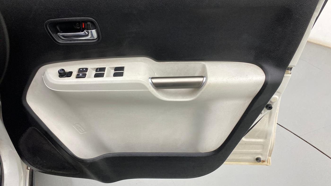2017 Maruti IGNIS ZETA 1.2 AMT, Petrol, Automatic, 45,243 km, Driver Side Door Panels Control