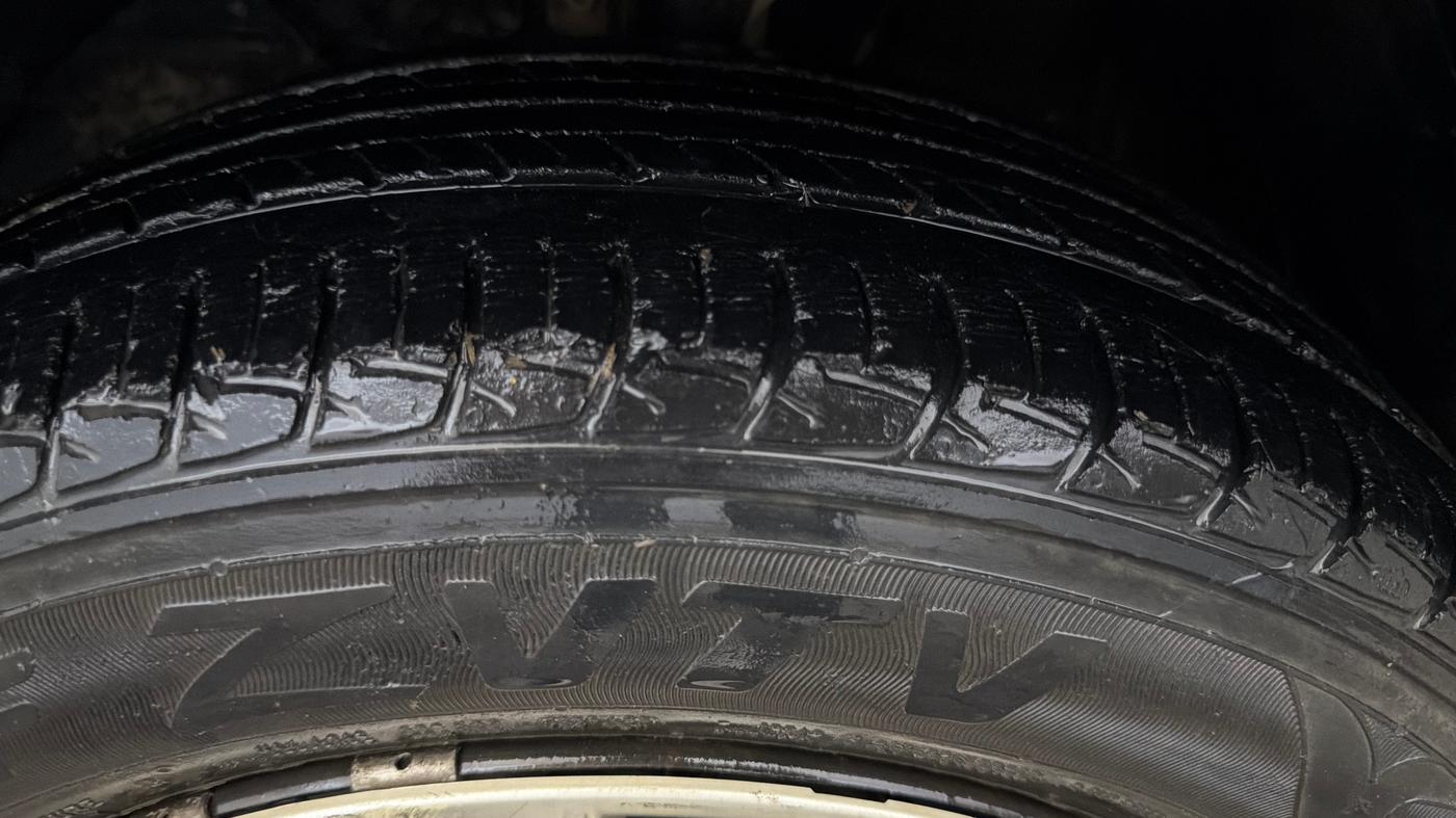 2019 Maruti Baleno DELTA PETROL 1.2, Petrol, Manual, 56,566 km, Left Front Tyre Tread
