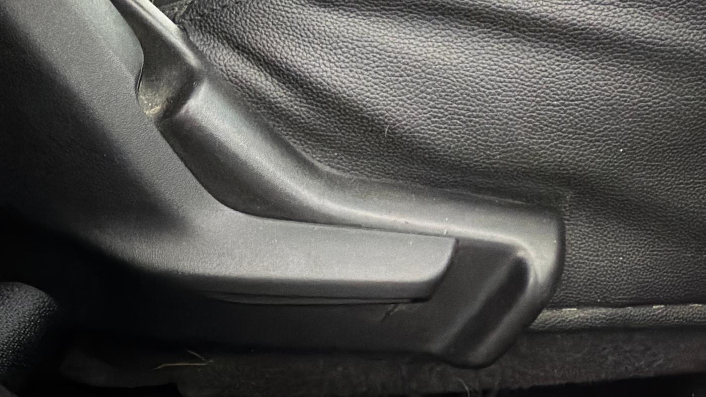 2019 Maruti Baleno DELTA PETROL 1.2, Petrol, Manual, 56,566 km, Driver Side Adjustment Panel