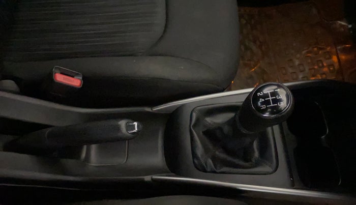 2022 Maruti Baleno ZETA PETROL 1.2, Petrol, Manual, 39,857 km, Gear Lever