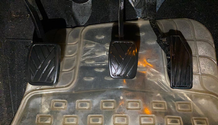 2022 Maruti Baleno ZETA PETROL 1.2, Petrol, Manual, 39,857 km, Pedals