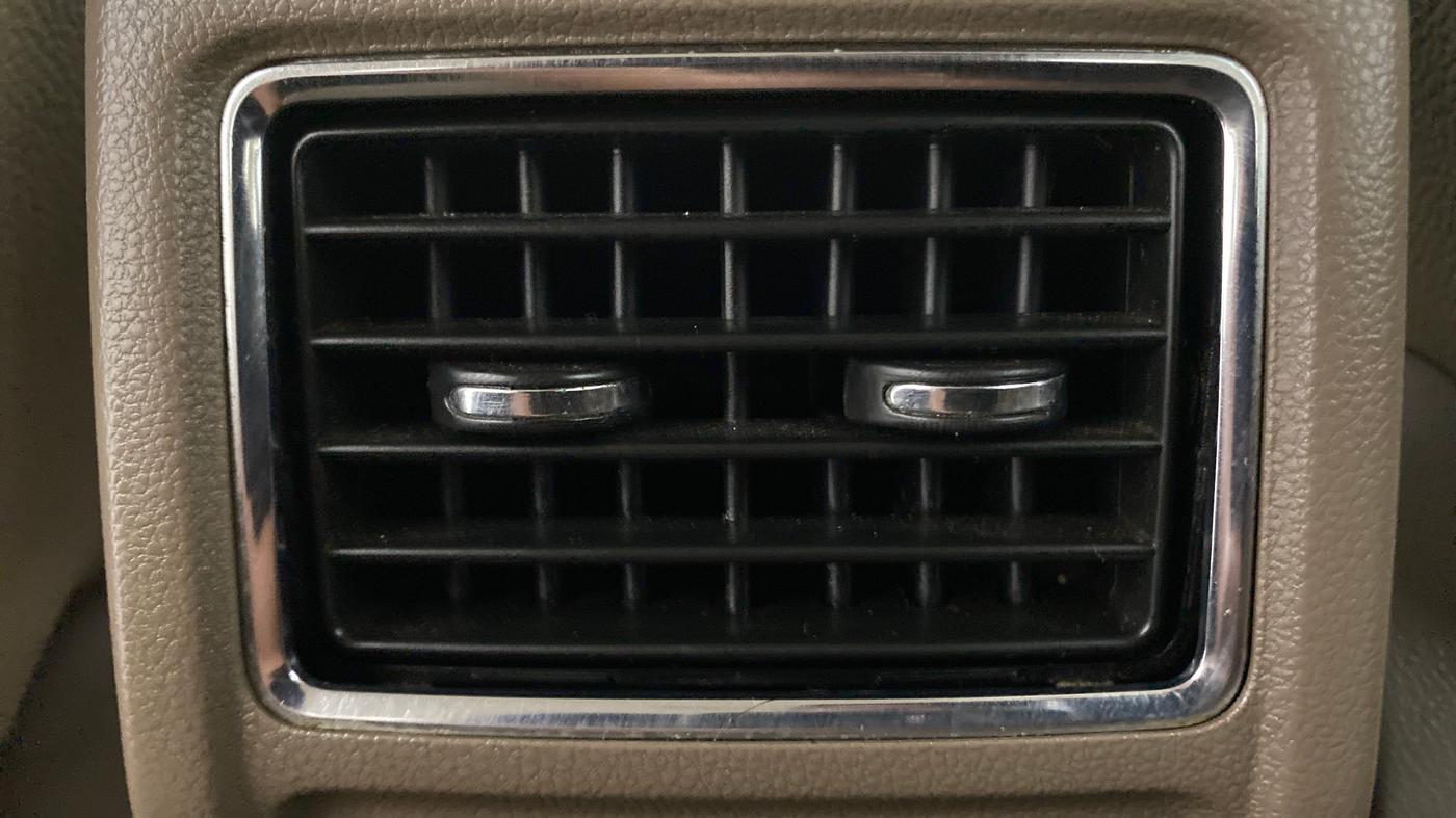 2015 Skoda Rapid 1.5 TDI AT STYLE PLUS, Diesel, Automatic, 59,133 km, Rear AC Vents
