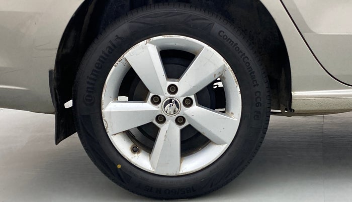 2015 Skoda Rapid 1.5 TDI AT STYLE PLUS, Diesel, Automatic, 59,133 km, Right Rear Wheel
