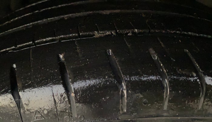 2021 Hyundai VENUE S+ 1.2, Petrol, Manual, 24,191 km, Left Rear Tyre Tread