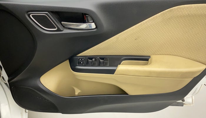 2019 Honda City 1.5L I-VTEC V MT, Petrol, Manual, 29,116 km, Driver Side Door Panels Control