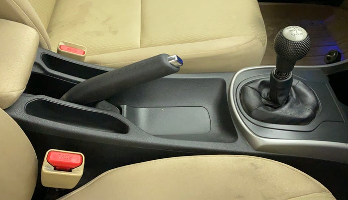 2019 Honda City 1.5L I-VTEC V MT, Petrol, Manual, 29,116 km, Gear Lever