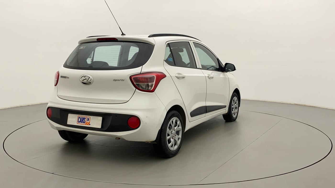 2018 Hyundai Grand i10 SPORTZ 1.2 KAPPA VTVT, CNG, Manual, 19,230 km, Right Back Diagonal