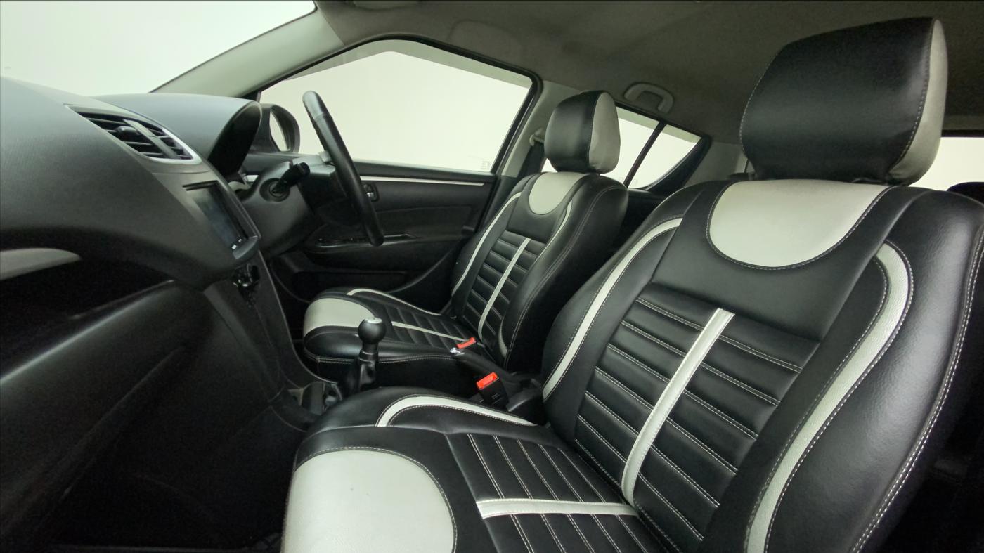2015 Maruti Swift VXI, Petrol, Manual, 86,955 km, Right Side Front Door Cabin