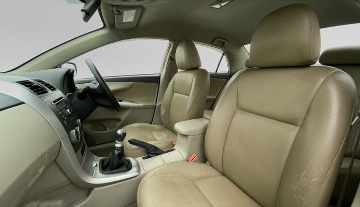 2014 Toyota Corolla Altis J S, Petrol, Manual, 53,613 km, Right Side Front Door Cabin