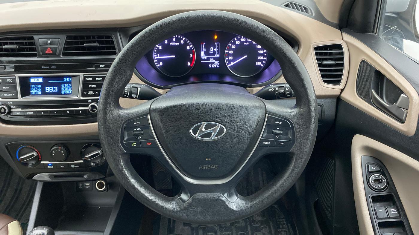 2017 Hyundai Elite i20 SPORTZ 1.2, Petrol, Manual, 51,047 km, Steering Wheel Close Up