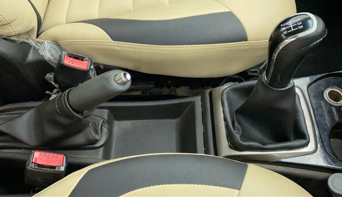 2015 Tata Zest XMS RT, Petrol, Manual, 69,390 km, Gear Lever