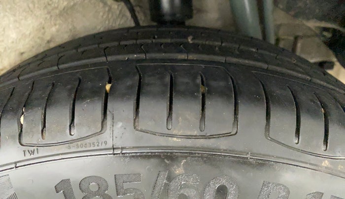 2015 Tata Zest XMS RT, Petrol, Manual, 69,390 km, Left Rear Tyre Tread