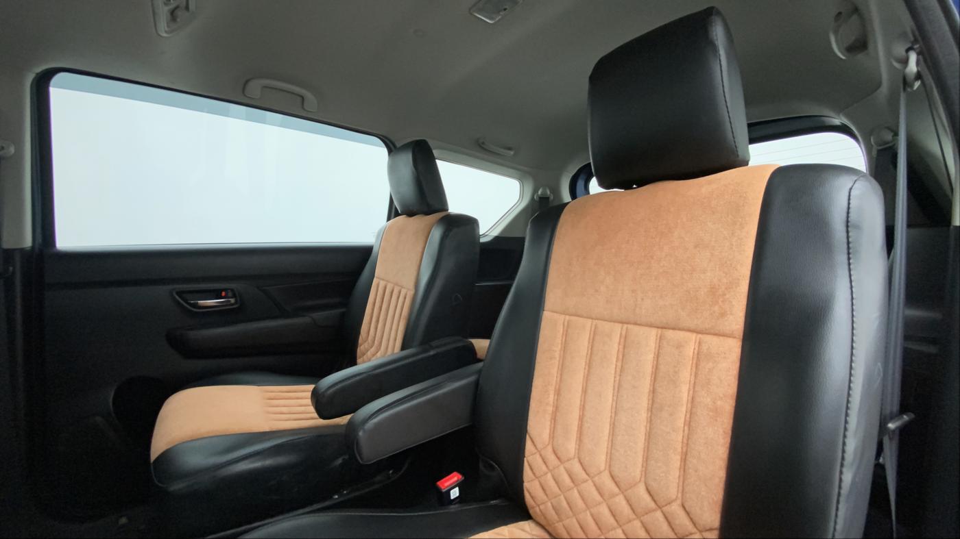 2021 Maruti XL6 ALPHA AT, Petrol, Automatic, 26,020 km, Right Side Rear Door Cabin