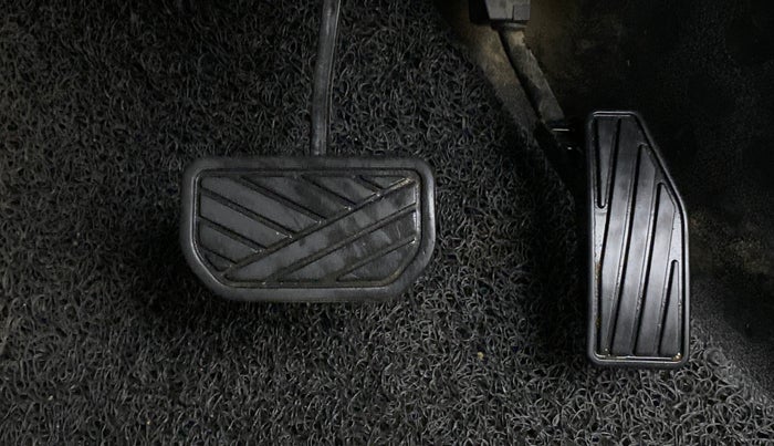 2021 Maruti XL6 ALPHA AT, Petrol, Automatic, 26,020 km, Pedals