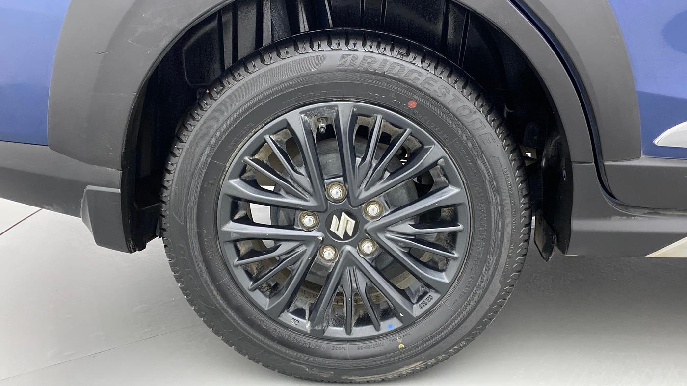 2021 Maruti XL6 ALPHA AT, Petrol, Automatic, 26,020 km, Right Rear Wheel