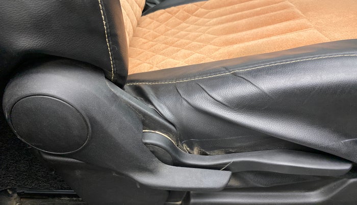 2021 Maruti XL6 ALPHA AT, Petrol, Automatic, 26,020 km, Driver Side Adjustment Panel