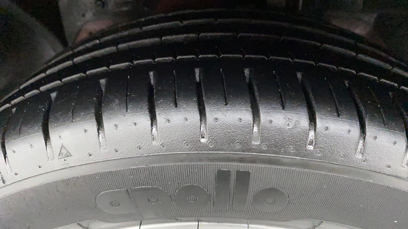 2020 Ford New Figo 1.2 TITANIUM, Petrol, Manual, 2,275 km, Left Front Tyre Tread