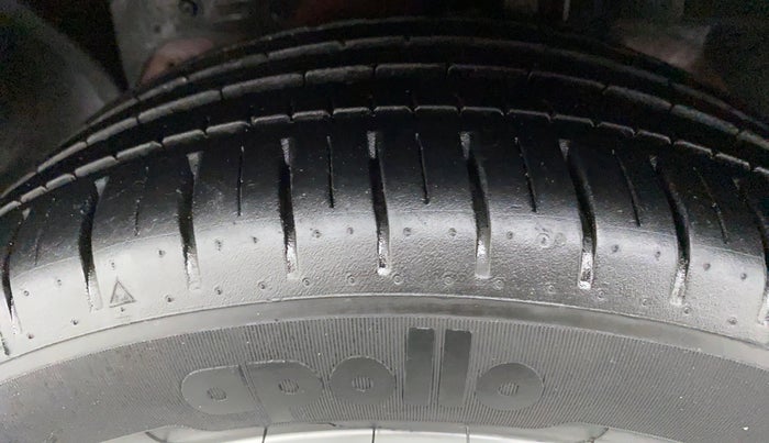 2020 Ford New Figo 1.2 TITANIUM, Petrol, Manual, 2,275 km, Left Front Tyre Tread