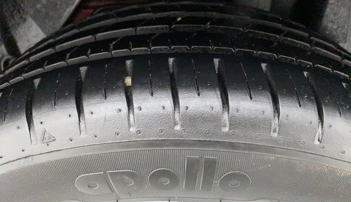 2020 Ford New Figo 1.2 TITANIUM, Petrol, Manual, 2,275 km, Left Rear Tyre Tread