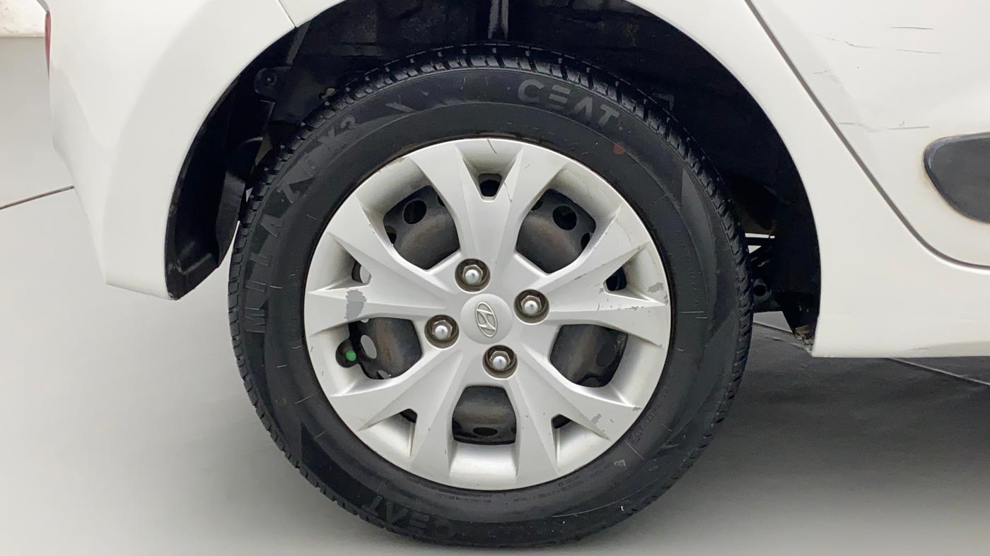2014 Hyundai Grand i10 SPORTZ 1.2 KAPPA VTVT, Petrol, Manual, 57,821 km, Right Rear Wheel