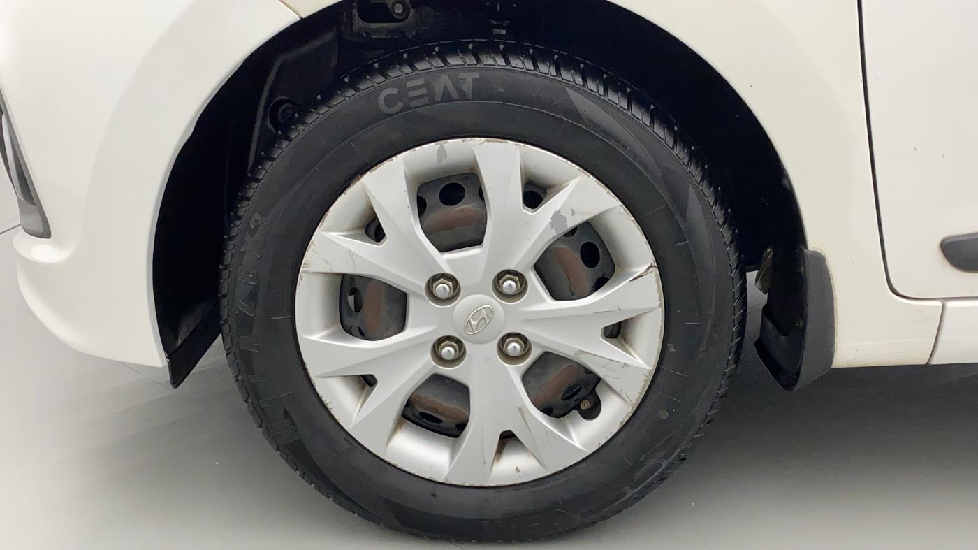 2014 Hyundai Grand i10 SPORTZ 1.2 KAPPA VTVT, Petrol, Manual, 57,821 km, Left Front Wheel
