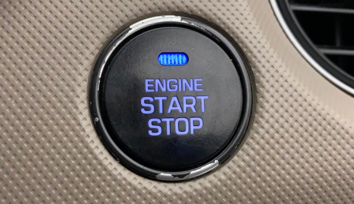 2014 Hyundai Grand i10 SPORTZ 1.2 KAPPA VTVT, Petrol, Manual, 57,821 km, Keyless Start/ Stop Button
