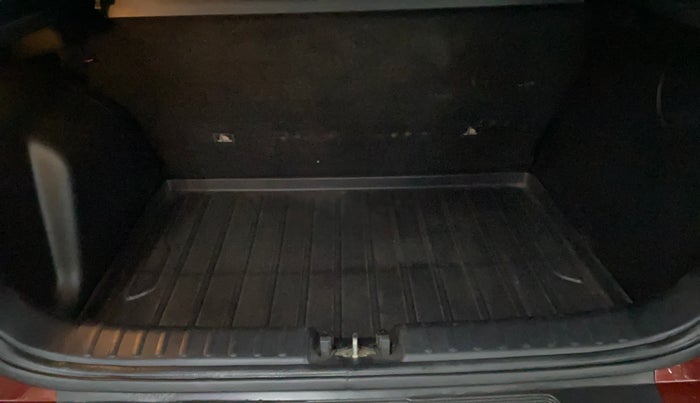 2022 KIA SONET HTX PLUS 1.0 IMT, Petrol, Manual, 65,766 km, Boot Inside