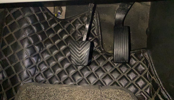 2022 KIA SONET HTX PLUS 1.0 IMT, Petrol, Manual, 65,766 km, Pedals